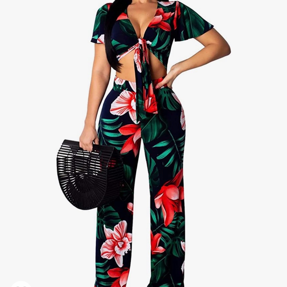2 pc floral set blue green red WORN ONCE